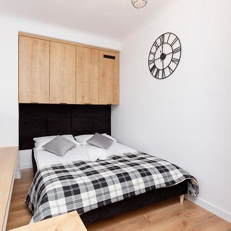 City Center Mezzanine Studio Chmielna By Noclegi Renters Varsó Kültér fotó